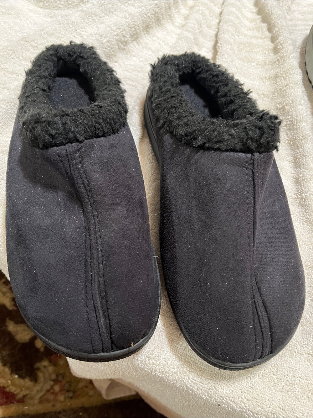dearfoams Black Machine Washable Slippers 9/10